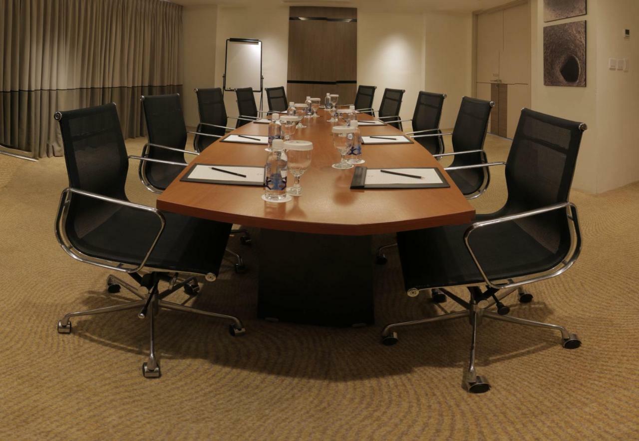 Seda Abreeza Hotel Davao Bagian luar foto